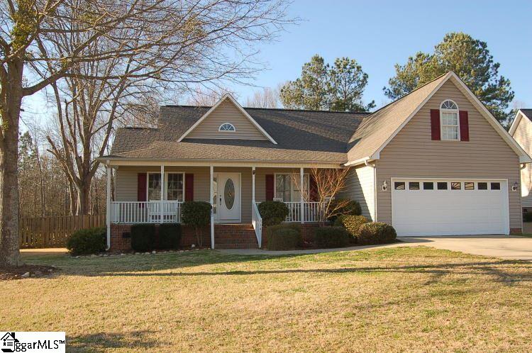 Property image 2 at 114 Royal Drive, Williamston, SC 29697