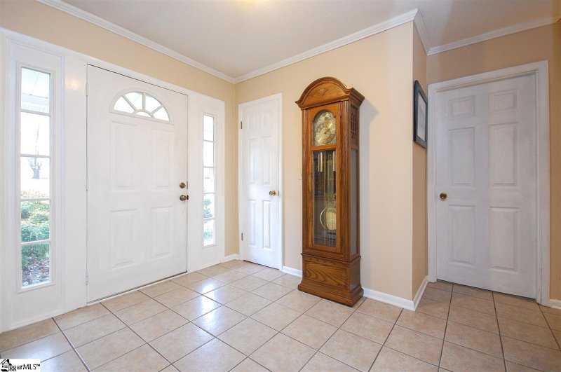 Property image 3 at 100 Carlton Drive, Mauldin, SC 29662
