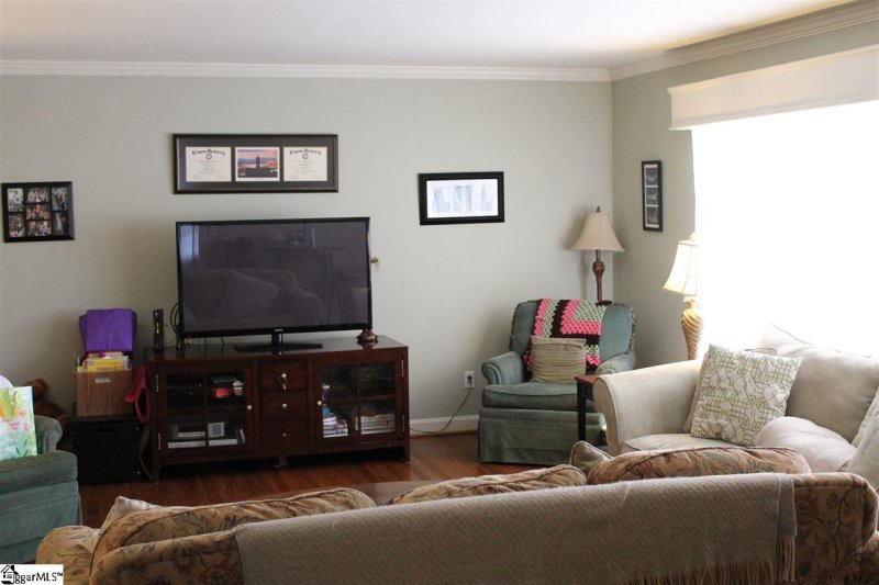 Property image 5 at 34 Ivy Trail, Greenville, SC 29615