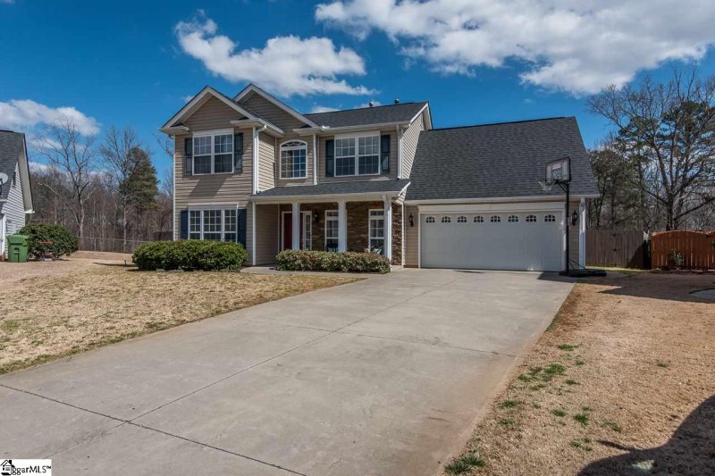 Property image 2 at 223 Silver Run Lane, Greenville, SC 29607