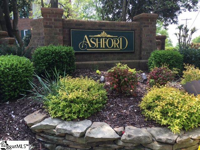 Property image 3 at 312 Chetsworth Lane, Greenville, SC 29607