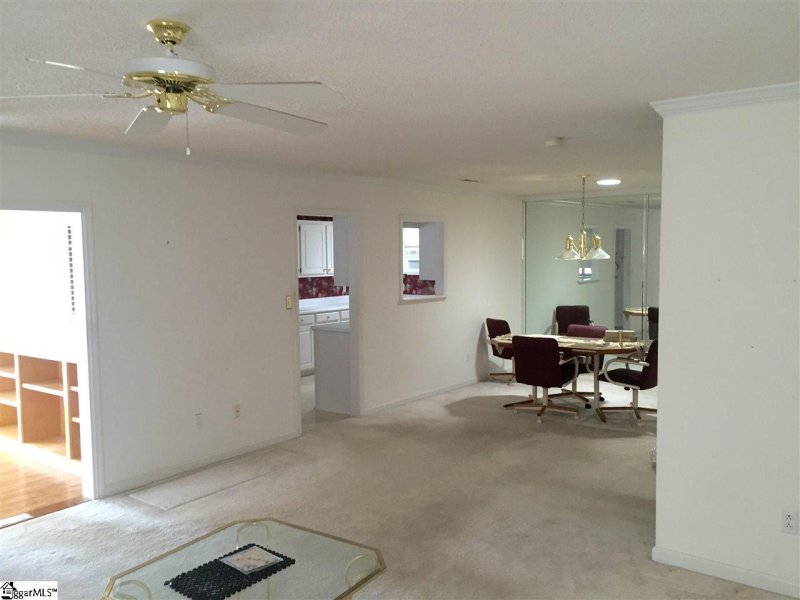 Property image 2 at 28 Rosewood Terrace, Spartanburg, SC 29307-3717