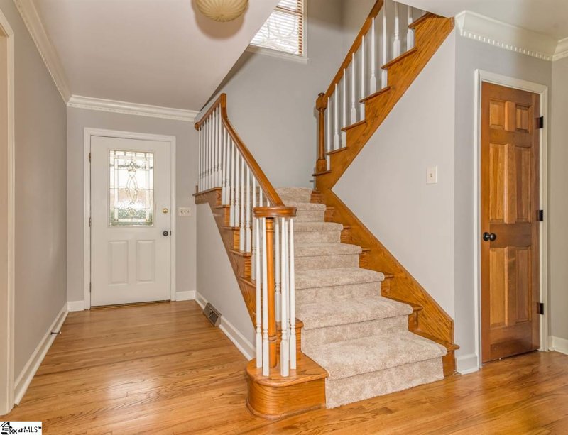 Property image 4 at 202 Burning Bush Road, Greenville, SC 29607