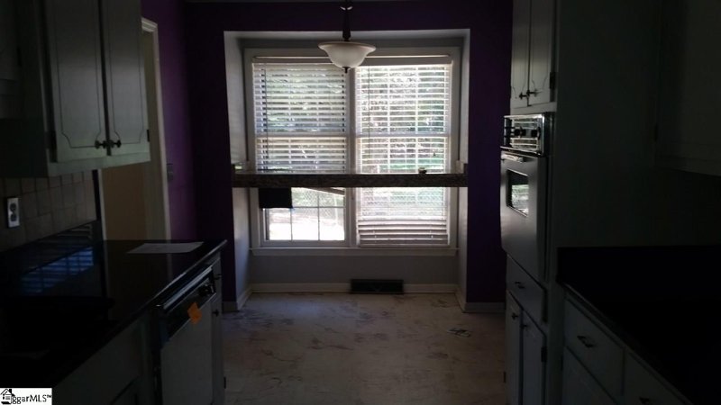 Property image 3 at 2 Chesapeake Court, Taylors, SC 29687