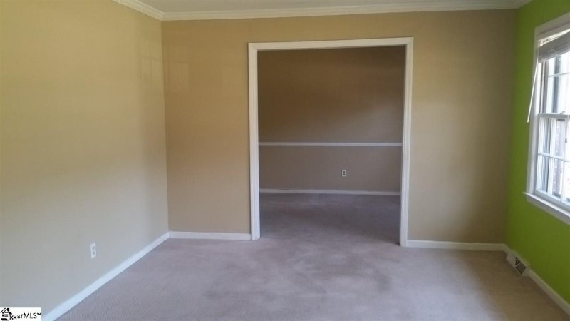 Property image 5 at 2 Chesapeake Court, Taylors, SC 29687