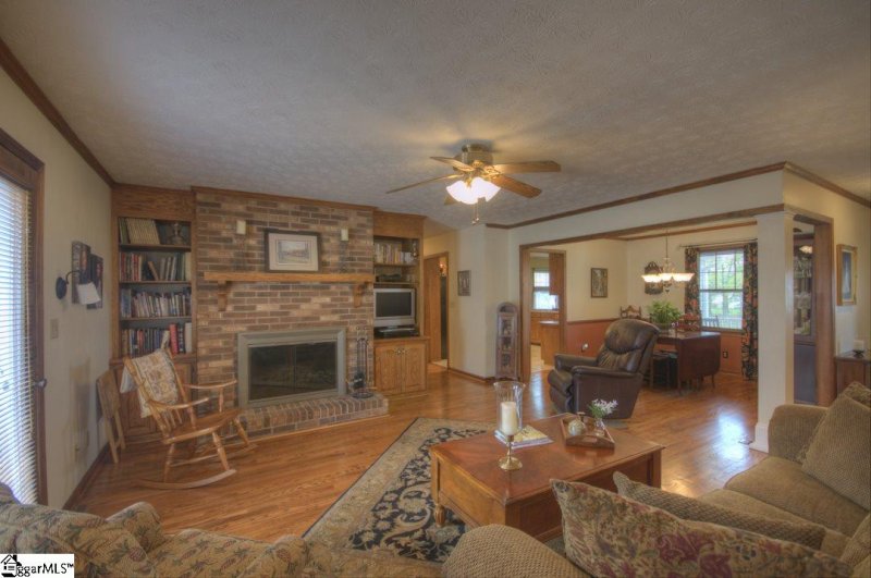 Property image 4 at 102 Ridge Way, Simpsonville, SC 29680