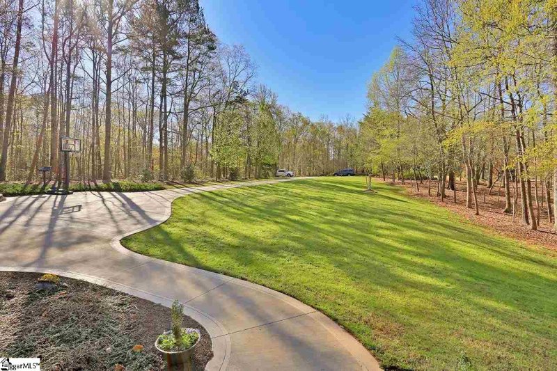 Property image 3 at 404 Paradise Circle, Townville, SC 29689