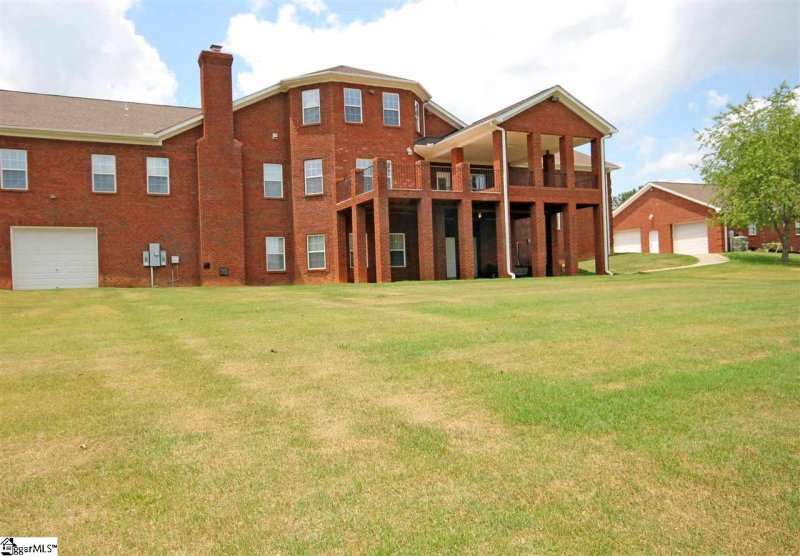 Property image 2 at 107 BRUCE MEADOW Drive, Simpsonville, SC 29681