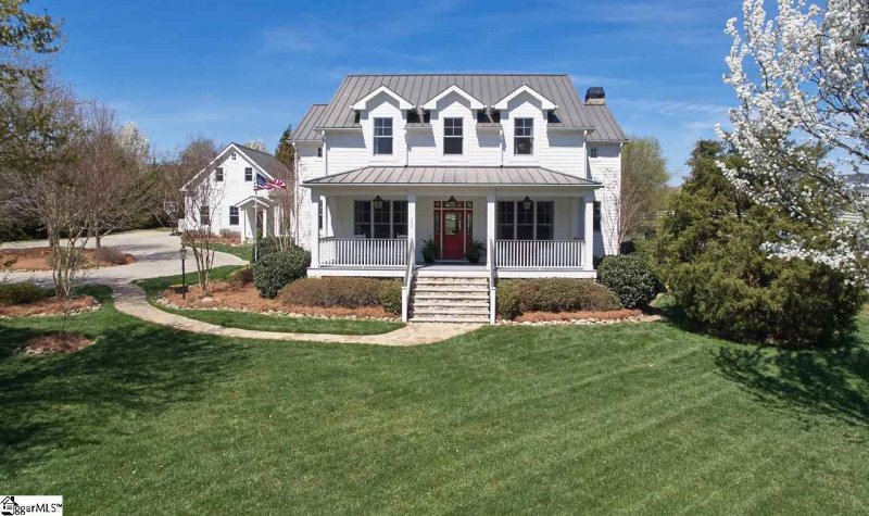 303 Bruce Farm Circle