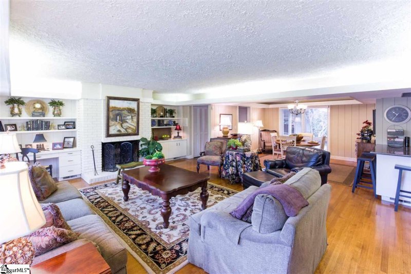 Property image 4 at 200 Highbourne Drive, Greenville, SC 29615