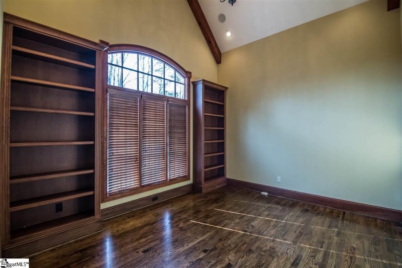 Property image 4 at 19 Thistle Brook Court, Greenville, SC 29615