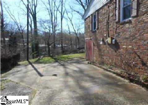 Property image 2 at 204 Lowndes Avenue, Greenville, SC 29607