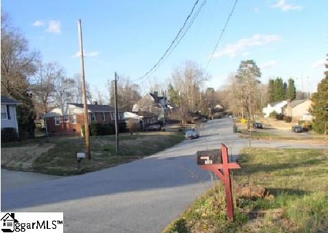 Property image 3 at 204 Lowndes Avenue, Greenville, SC 29607