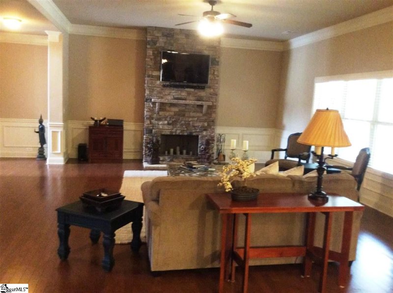 Property image 3 at 6 Bellagio Way, Greer, SC 29651