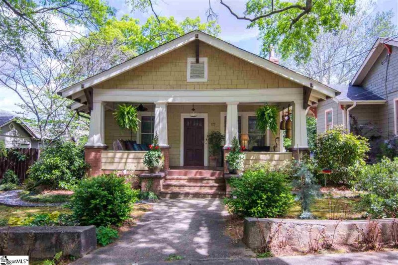 122 Ebaugh Avenue