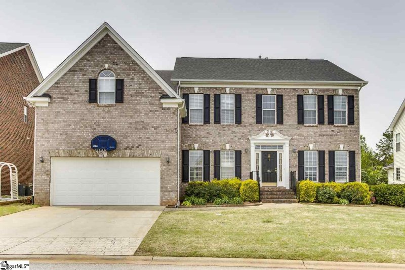 1012 Carriage Park Circle