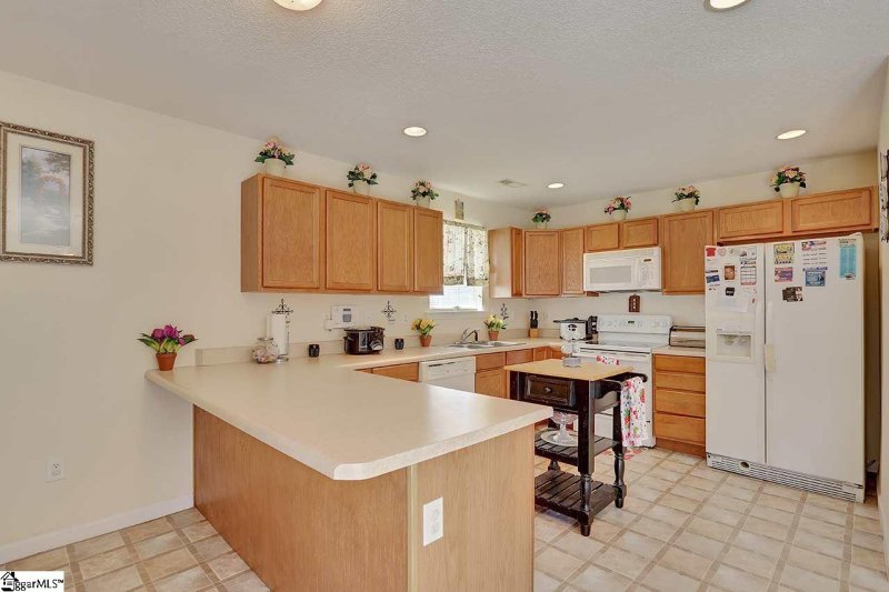 Property image 4 at 1 Landing Lane, Simpsonville, SC 29681