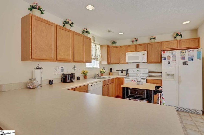 Property image 5 at 1 Landing Lane, Simpsonville, SC 29681