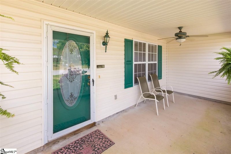 Property image 3 at 102 Old Orchard Road, Greer, SC 29650