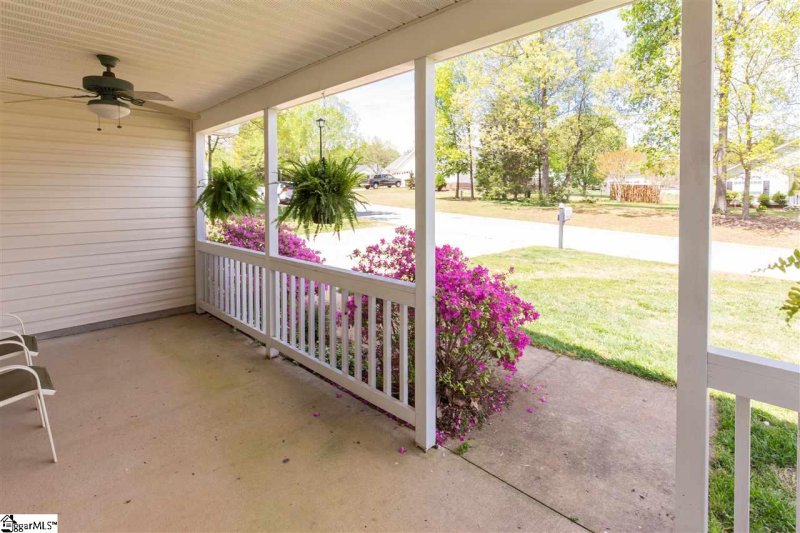 Property image 4 at 102 Old Orchard Road, Greer, SC 29650