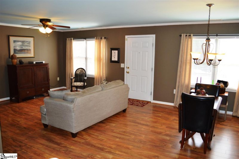 Property image 5 at 112-A Pinnacle Lane, Easley, SC 29642