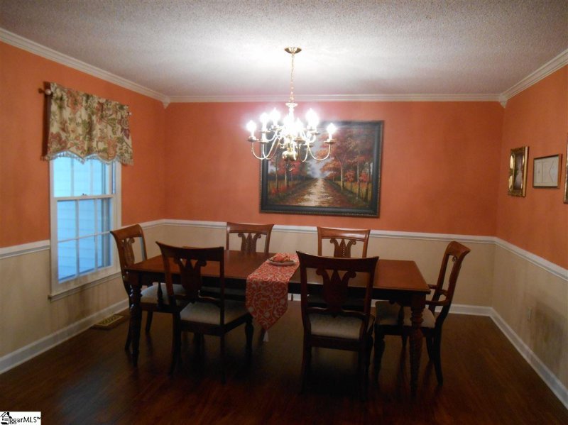 Property image 4 at 120 Blakely Avenue, Laurens, SC 29360