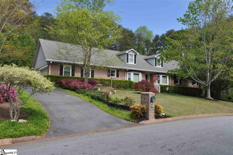 Property image 2 at 1 Cardinal Drive, Greenville, SC 29609