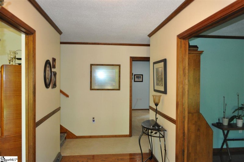 Property image 3 at 1 Cardinal Drive, Greenville, SC 29609