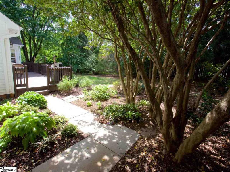 Property image 3 at 614 Oak Pointe Court, Greenville, SC 29615