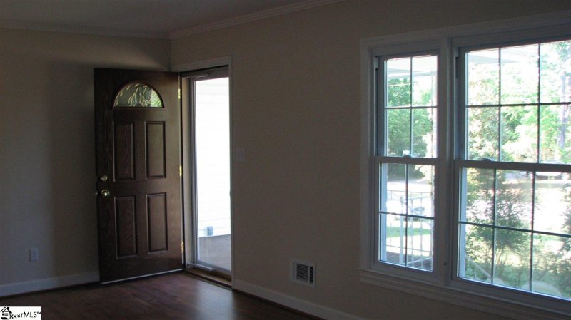 Property image 3 at 205 Leona Drive, Greer, SC 29651