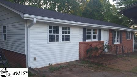 Property image 2 at 200 Iris Drive, Easley, SC 29642