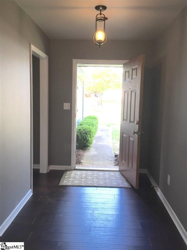 Property image 2 at 104 Greenridge Drive, Moore, SC 29369