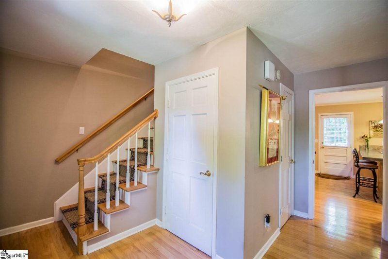 Property image 5 at 14 Lynchester Road, Greenville, SC 29615