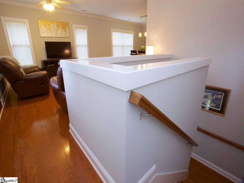 Property image 4 at 14 B Oakhurst Avenue, Greenville, SC 29609-5486