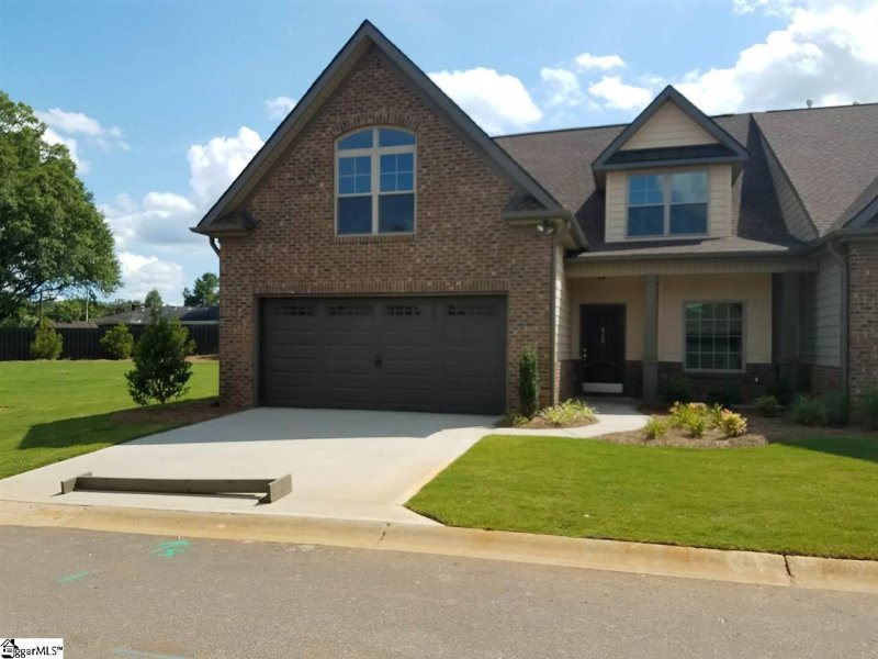 815 Asheton Commons Lane