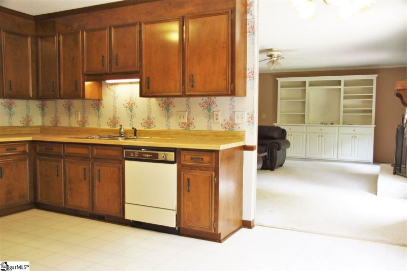 Property image 5 at 33 Cobblestone Road, Greenville, SC 29615