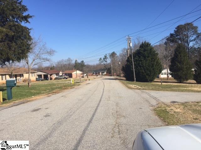 Property image 2 at 105 Eden Street, Laurens, SC 29360