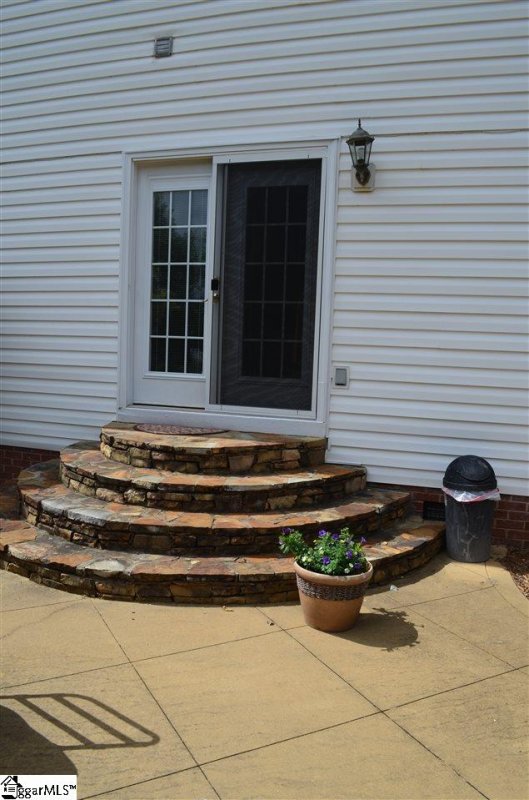 Property image 3 at 112 Myrtle Way, Greer, SC 29650