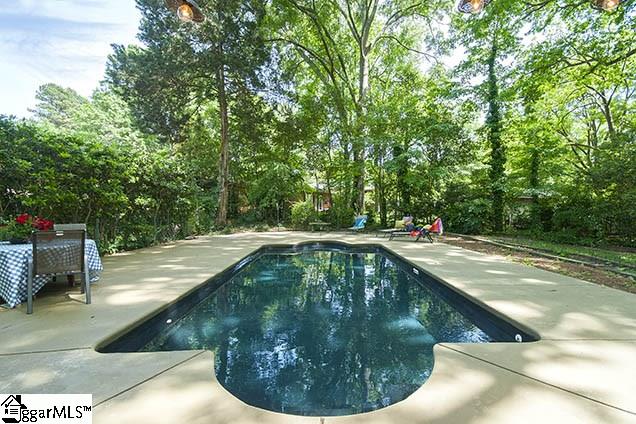 Property image 2 at 125 Batesview Drive, Greenville, SC 29607