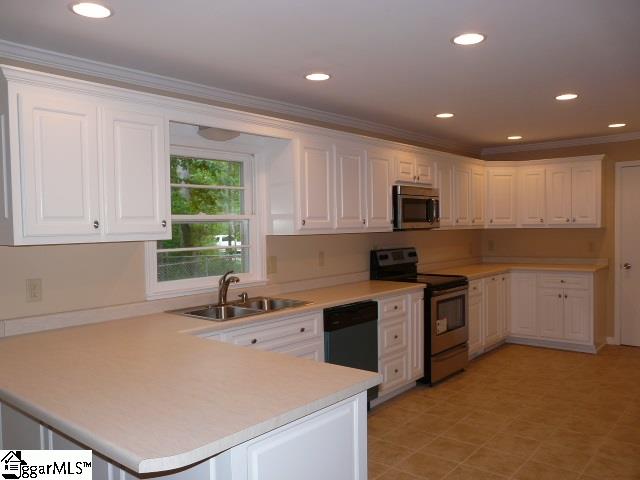 Property image 4 at 105 Edinburg Road, Pickens, SC 29671