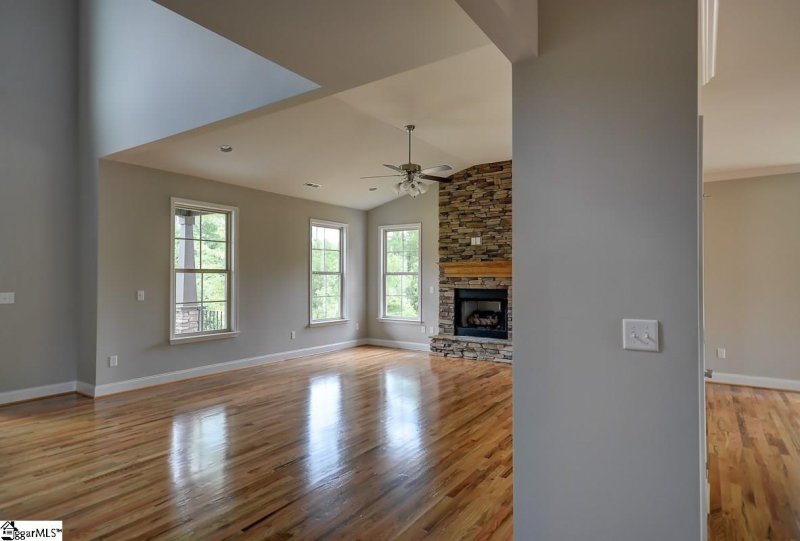 Property image 4 at 529 Suncrest Court, Lyman, SC 29365