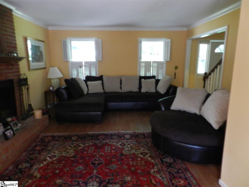 Property image 4 at 23 Dahlglen Avenue, Greenville, SC 29607