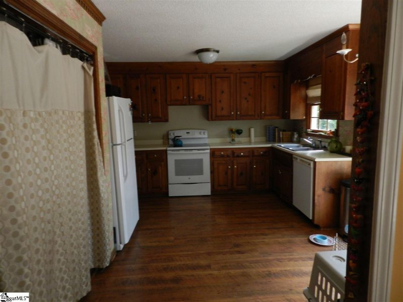 Property image 5 at 23 Dahlglen Avenue, Greenville, SC 29607