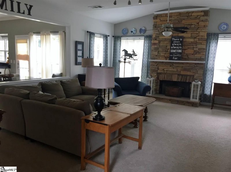 Property image 4 at 23 Wolf Den Drive, Greer, SC 29650