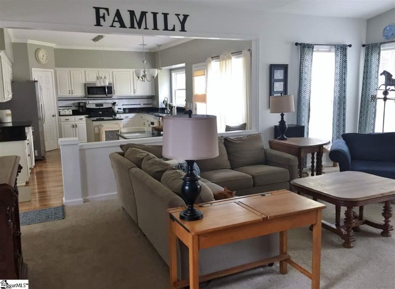 Property image 5 at 23 Wolf Den Drive, Greer, SC 29650