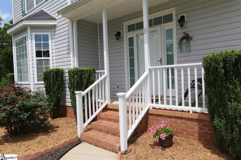 Property image 2 at 8 Gentian Court, Taylors, SC 29687