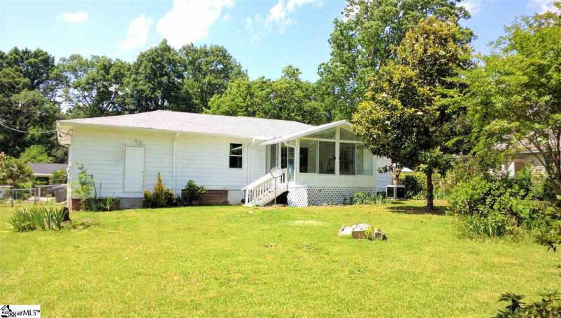 Property image 4 at 11 Tipperary Lane, Taylors, SC 29687