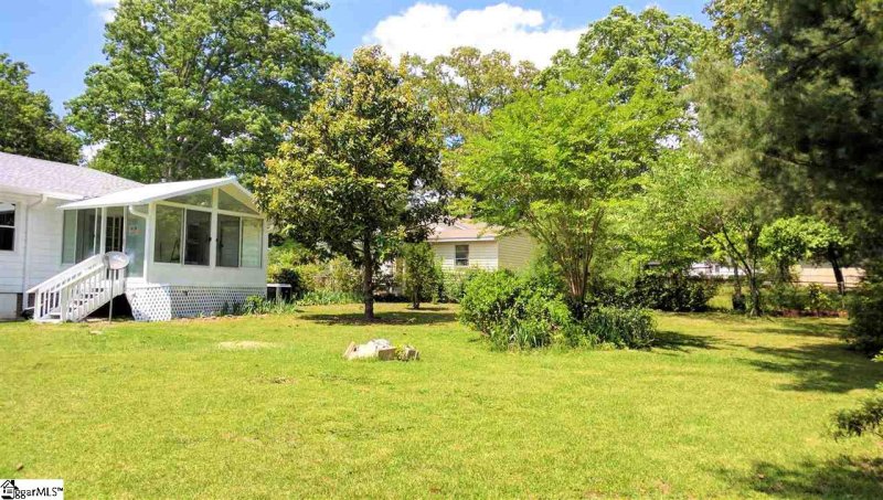 Property image 5 at 11 Tipperary Lane, Taylors, SC 29687