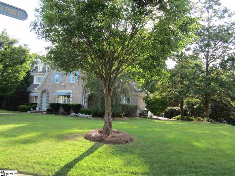 Property image 3 at 15 Knightsbridge Drive, Simpsonville, SC 29681
