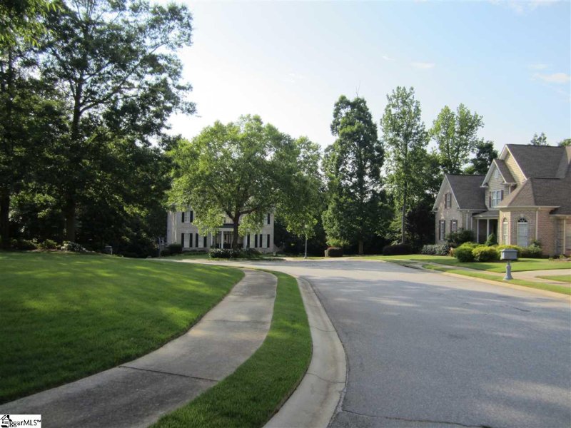 Property image 4 at 15 Knightsbridge Drive, Simpsonville, SC 29681